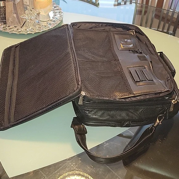Case-tech Inc. Padded laptop bag. Black - Picture 5 of 9